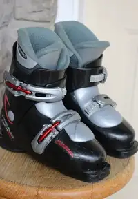 Ski boots junior size 20.5 US 1 to 1 ½ Head Carve X2 with 251 mm