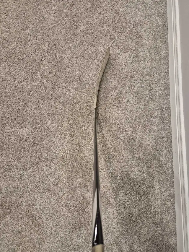 Junior Hockey Stick - CCM Axis 1.5 in Hockey in Ottawa - Image 8