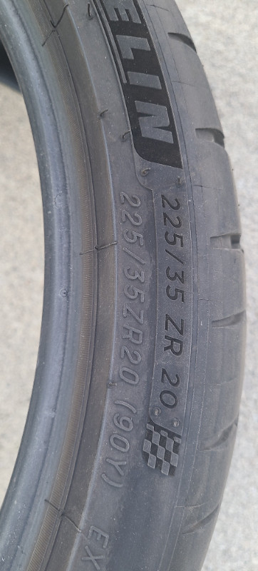 Summer Michelin Performance Tires 225 35 ZR 20 in Tires & Rims in Oakville / Halton Region - Image 3
