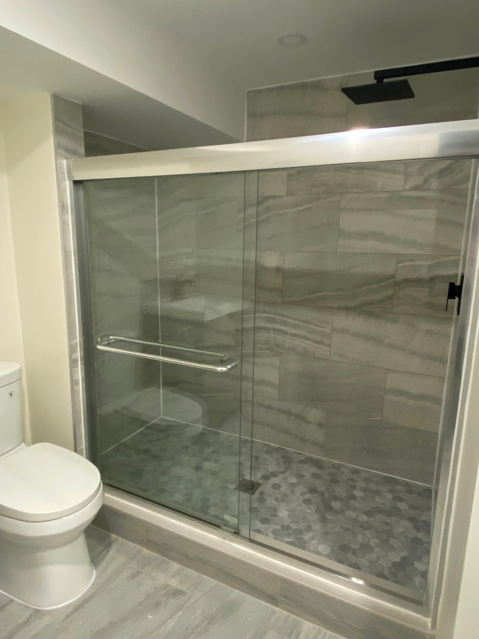 Basement apt available at Bayly and Liverpool 5