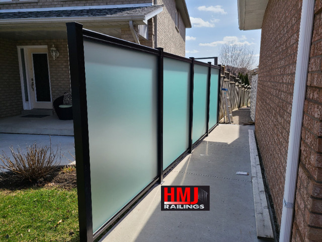 Aluminum & Glass Railings. Premium, Maintenance Free Design -HMJ in Other in Mississauga / Peel Region - Image 4