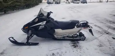 2018 model but bought new in 2020. Only 645km's Always stored inside. Air cooled so no over heating...