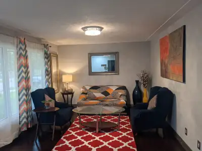 This is a FULLY FURNISHED DUPLEX house which has CO-ED ACCOMODATION right now. DUPLEX House means it...