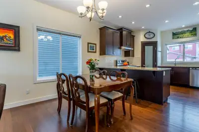 Evanston 3 Bed/3 Bath House Fenced Yard Double Garage Pet OK!