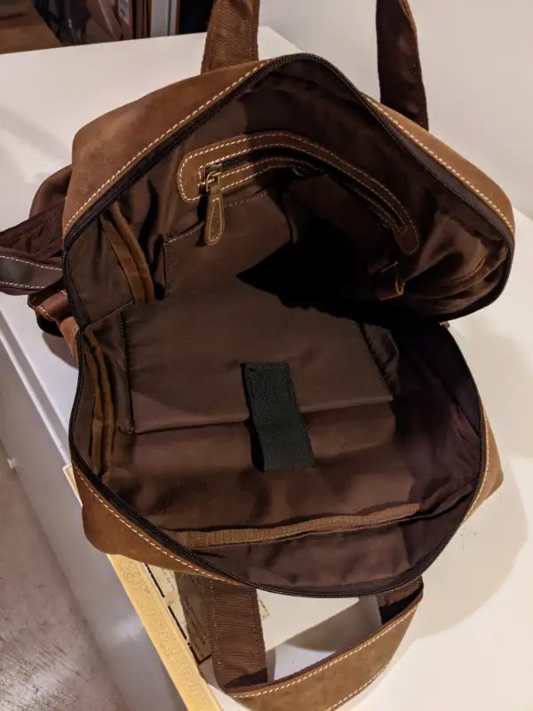 Brown leather backpack63234806322051121