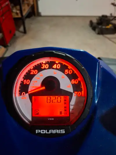 POLARIS 2012 SPORTSMAN 400. Mint condition. Only 82 hours used. Never seen mud.