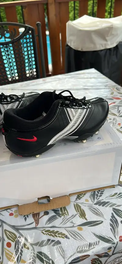 SOULIERS DE GOLF FEMME 6 1/2, View more