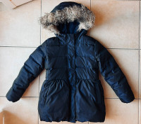 Gap down jacket kids size S (6-7)