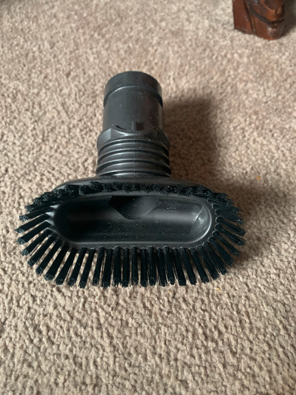 Dyson Stiff Bristle Brush Tool in Vacuums in Guelph - Image 3