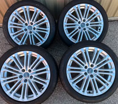 EXCELLENT COND 4 x 245/40/18 PIRELLI CINTURATO P7 ALL SEASON TIRES DOT 2022 MADE IN ROMANIA AND OEM...