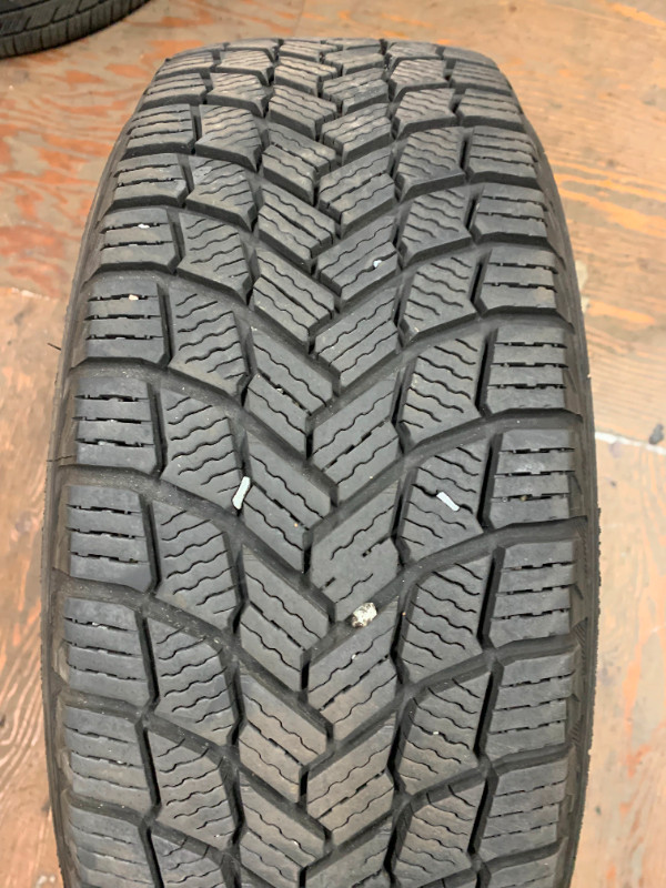 1 X single 205/60/16 96H M+S Michelin X-Ice Snow with 85% tread in Tires & Rims in Delta/Surrey/Langley