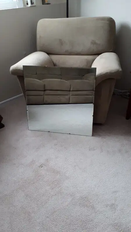 Vintage Wall Mirror in Home Décor & Accents in Barrie - Image 3