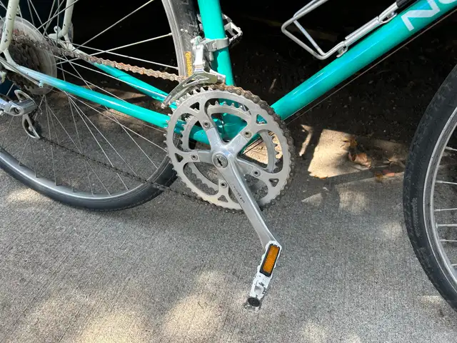Road Bike in Road in Cambridge - Image 6