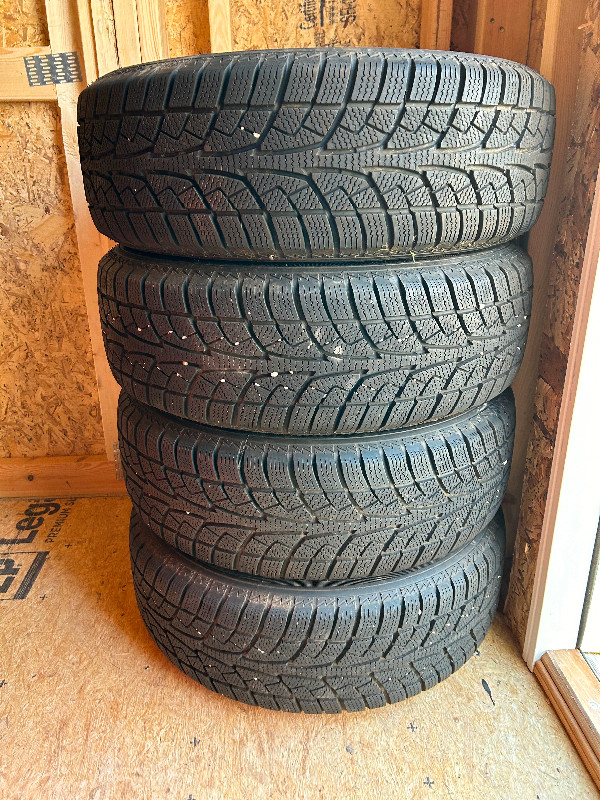 215/60R16 Winter tires in Tires & Rims in Grand Bend - Image 2