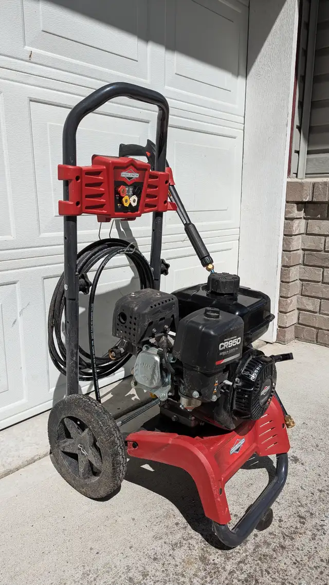 Briggs & Stratton 3000PSI Gas Pressure Washer62863276915715121