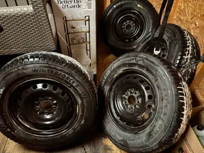 215/70R16 Bolt pattern 5x114.3 In new condition, pick up in Mount Pearl. price is $600