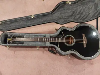 Takamine Acoustic/Electric Bass w/HSC, View more