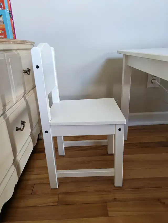 Kids Ikea Sundvik Table and Chair White Children's Set in Desks in Ottawa - Image 5