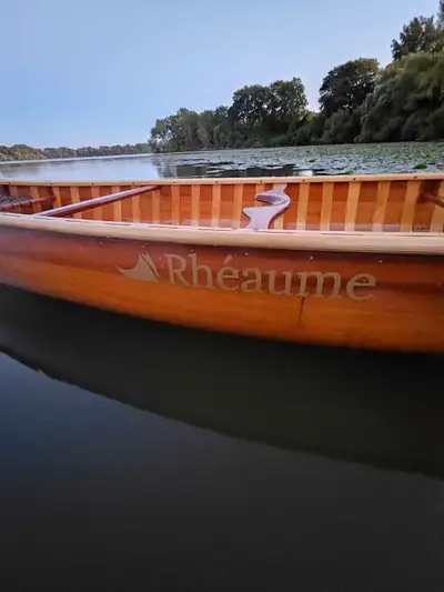 Rhéaume has been making cedar canoes for over 35 year in Québec. We will be delivering a trailer loa...