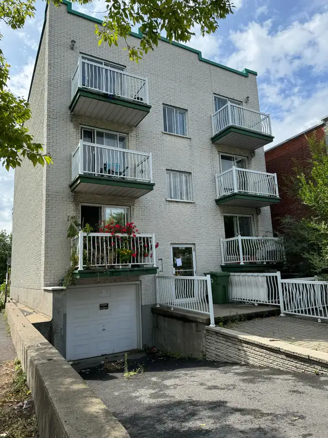 Chambre à louer pour étudiant masculin dans condo in Room Rentals & Roommates in City of Montréal - Image 3