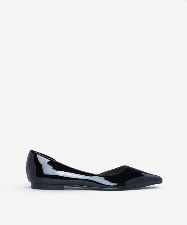 Ismene Slip On Flat. Size: 5,6 and 7 in Other in Winnipeg - Image 4