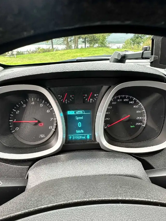 2017 Chevrolet Equinox LT in Cars & Trucks in Prince Rupert - Image 6