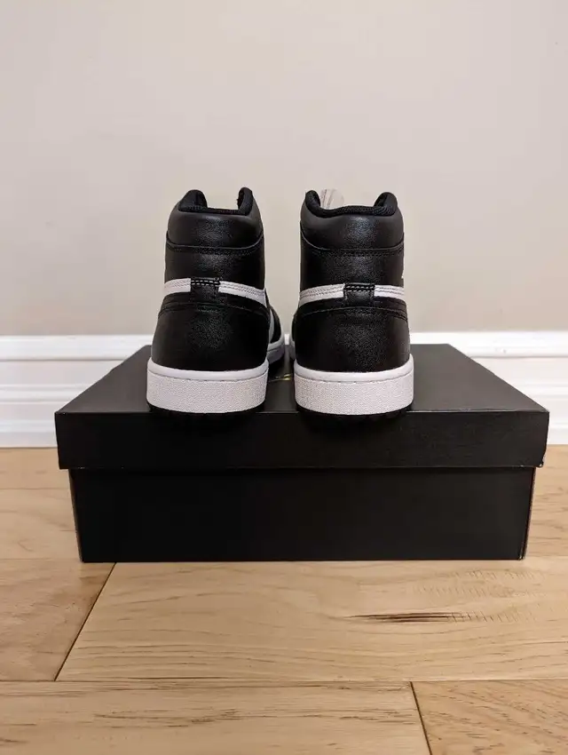 Jordan 1 High Golf Black White size 9.5 in Men's Shoes in Mississauga / Peel Region - Image 4