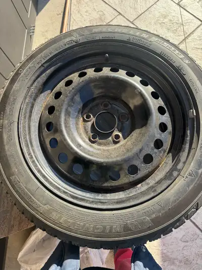 Honda Accord winter tires 225 50 R 17 Used tire for two seasons Very low mileage, barely drove Used...