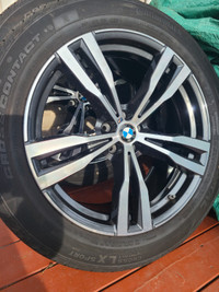BMW X7 OEM rims with tires