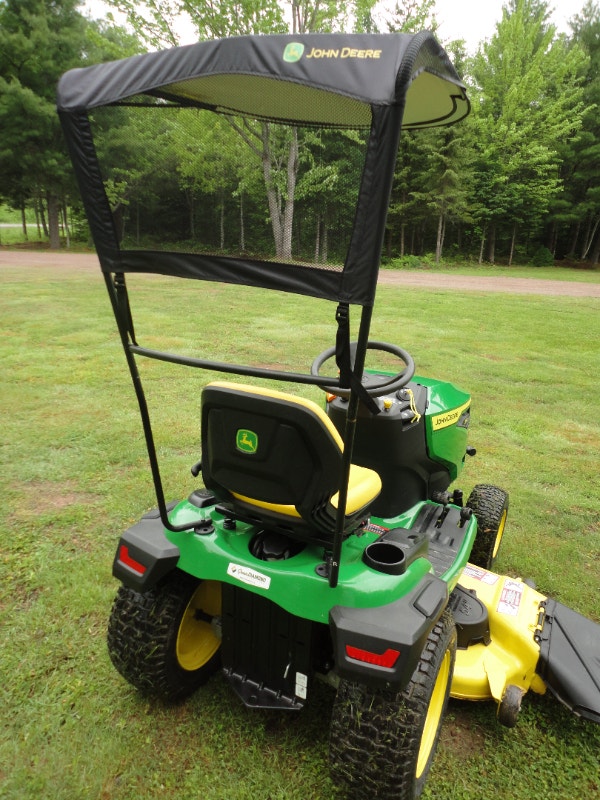 S180 John Deere lawn tractor LOW HRS OF USE 4300 Lawnmowers & Leaf