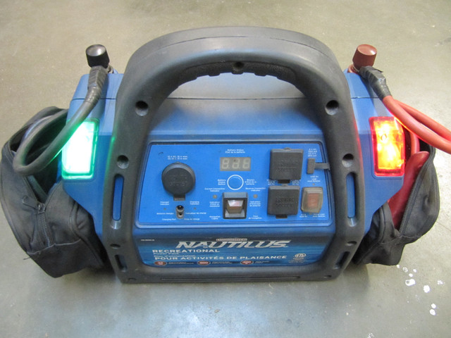 Price reduced, MotoMaster Nautilus Portable Power Pack in Other in London - Image 4