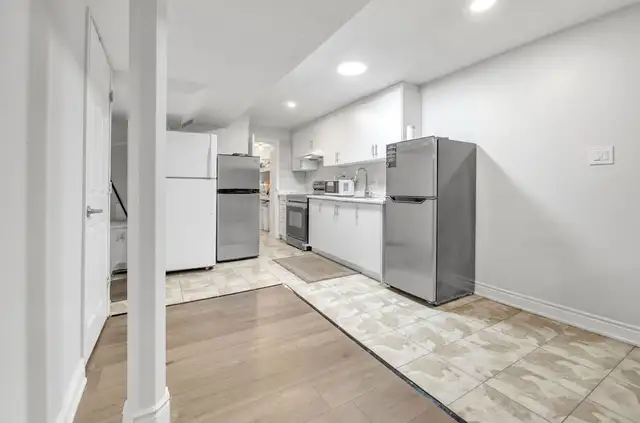 Room for rent Brampton girls near Sheridan63251728688513123