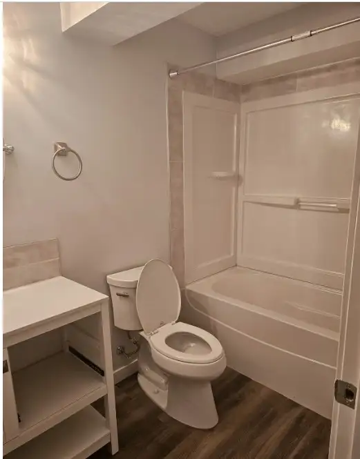 Spacious 1 bedroom suite for rent in Long Term Rentals in Saskatoon - Image 5