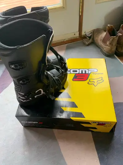 Youth Dirt Bike Boots Size Y6, View more