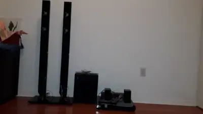 Samsung HT-D5330 3D Blu Ray Home theatre system, View more