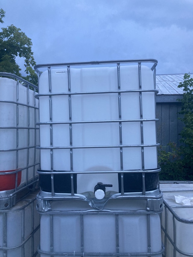 Water tanks rain barrels ibc plastic tanks Outdoor Tools & Storage