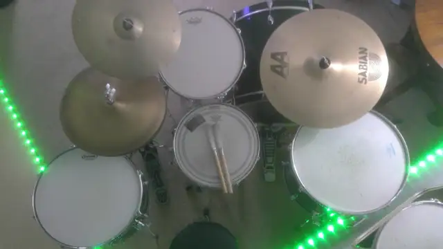 MAPEX PRO MAPLE 4PC DRUM KIT  Emerald Green 24x18,16,14,14x6.5 in Drums & Percussion in London - Image 8
