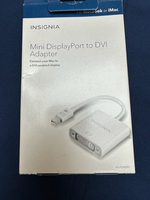 Insignia Mini DisplayPort to DVI Adapter in Cables & Connectors in Calgary - Image 3