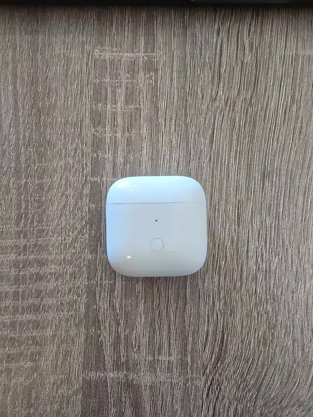 Xiaomi Redmi Buds 3 Wireless Earbuds in Headphones in City of Toronto - Image 4