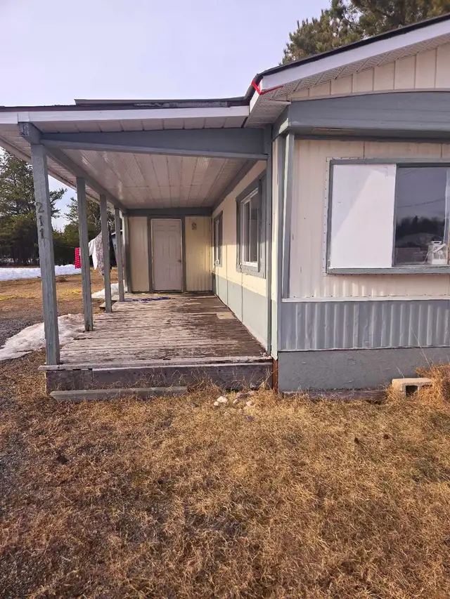 Home trailers in Houses for Sale in Thunder Bay - Image 9