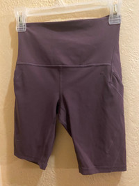 Lululemon purple Nulu fold high-rise yoga short 8” szXS