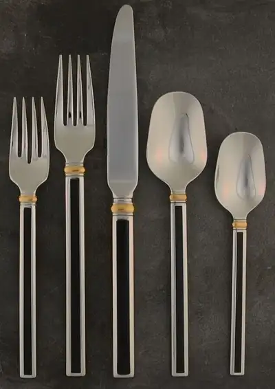OPEN TO OFFERS ONEIDA - MIDNIGHT 5-Piece Place Setting - Silverware Set - NEW - USA Made 6 SETTINGS...