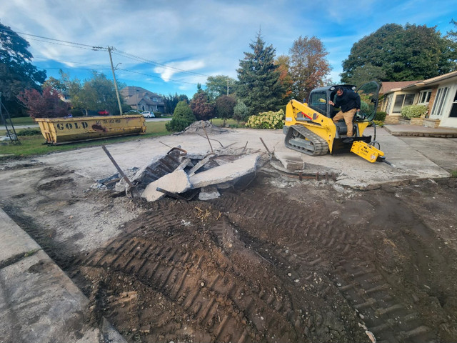 Excavation Services - BEST PRICES In and Around the GTA in Excavation, Demolition & Waterproofing in City of Toronto - Image 2