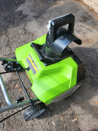 GreenWorks 13A 20-Inch Corded Snow blower