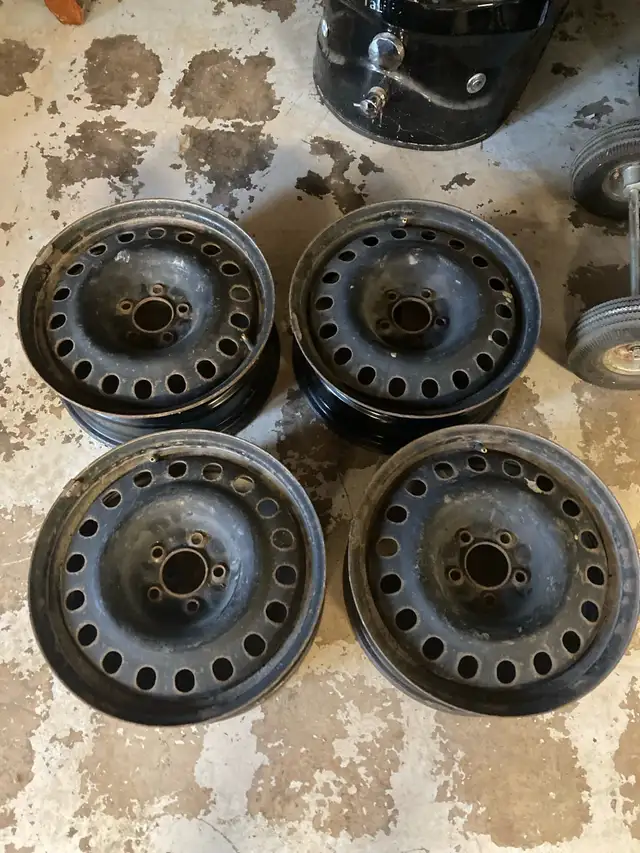 Steel Wheels in Tires & Rims in Renfrew - Image 2