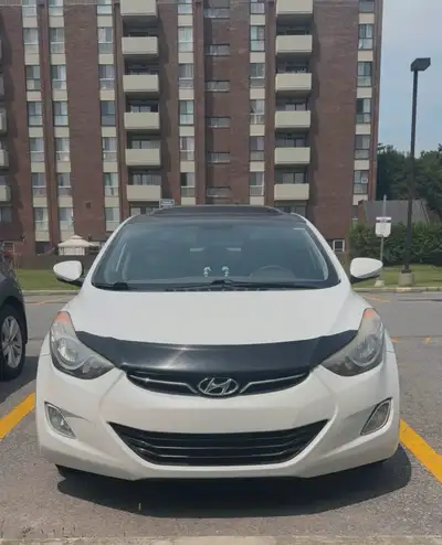 2012 Hyundai Elantra *Limited* Automatic A/C Functional Heated seats Open roof Cruise control Aux Co...