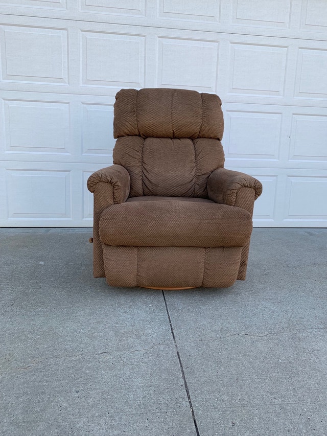 Free delivery. Swivel rocker recliner lazboy Chairs & Recliners