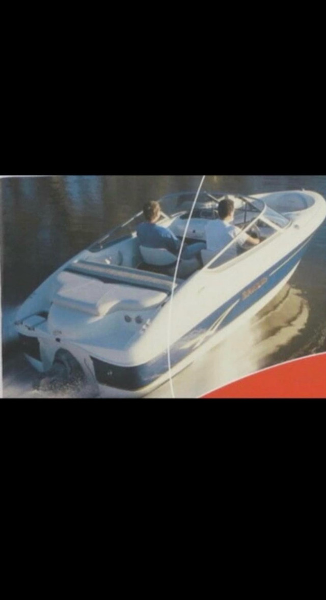 Bow Rider with Trailer  in Powerboats & Motorboats in Muskoka - Image 3