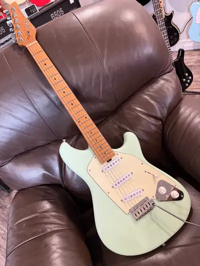 Aguda Jerry King Steamtone 1981, View more