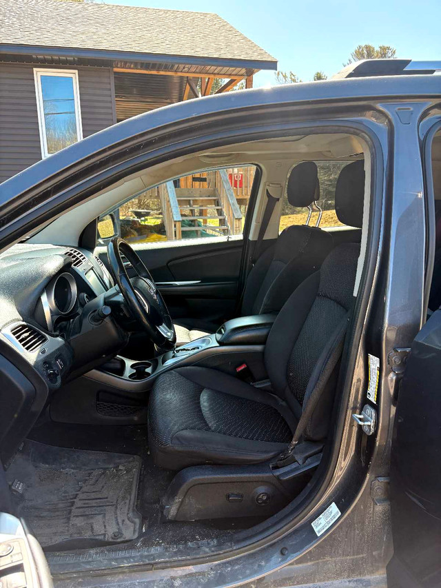 2014 Dodge Journey SXT 7 Seater in Cars & Trucks in Mississauga / Peel Region - Image 3